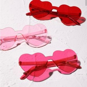 6 pack of sunglasses perfect for a bachelorette!